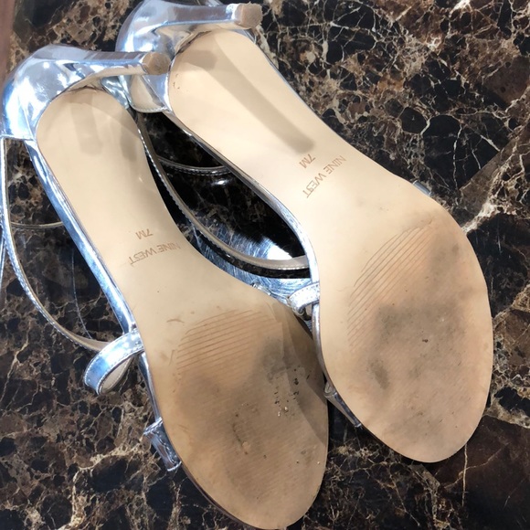 Nine West silver heels - Picture 4 of 5